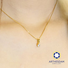 Load image into Gallery viewer, Arthesdam Jewellery 916 Gold Starry Solitaire Pendant