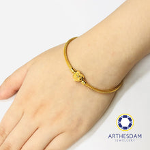 Load image into Gallery viewer, Arthesdam Jewellery 916 Gold Heart Lock Charm Bangle