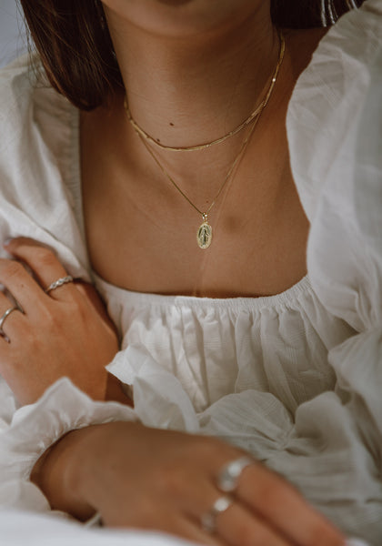 Minimalist Jewellery - Less Is More