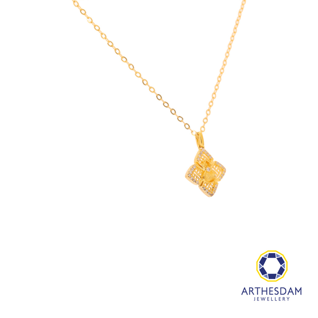 Arthesdam Jewellery 18K Gold Lucky Clover Gourd 0.062CT Diamond Necklace