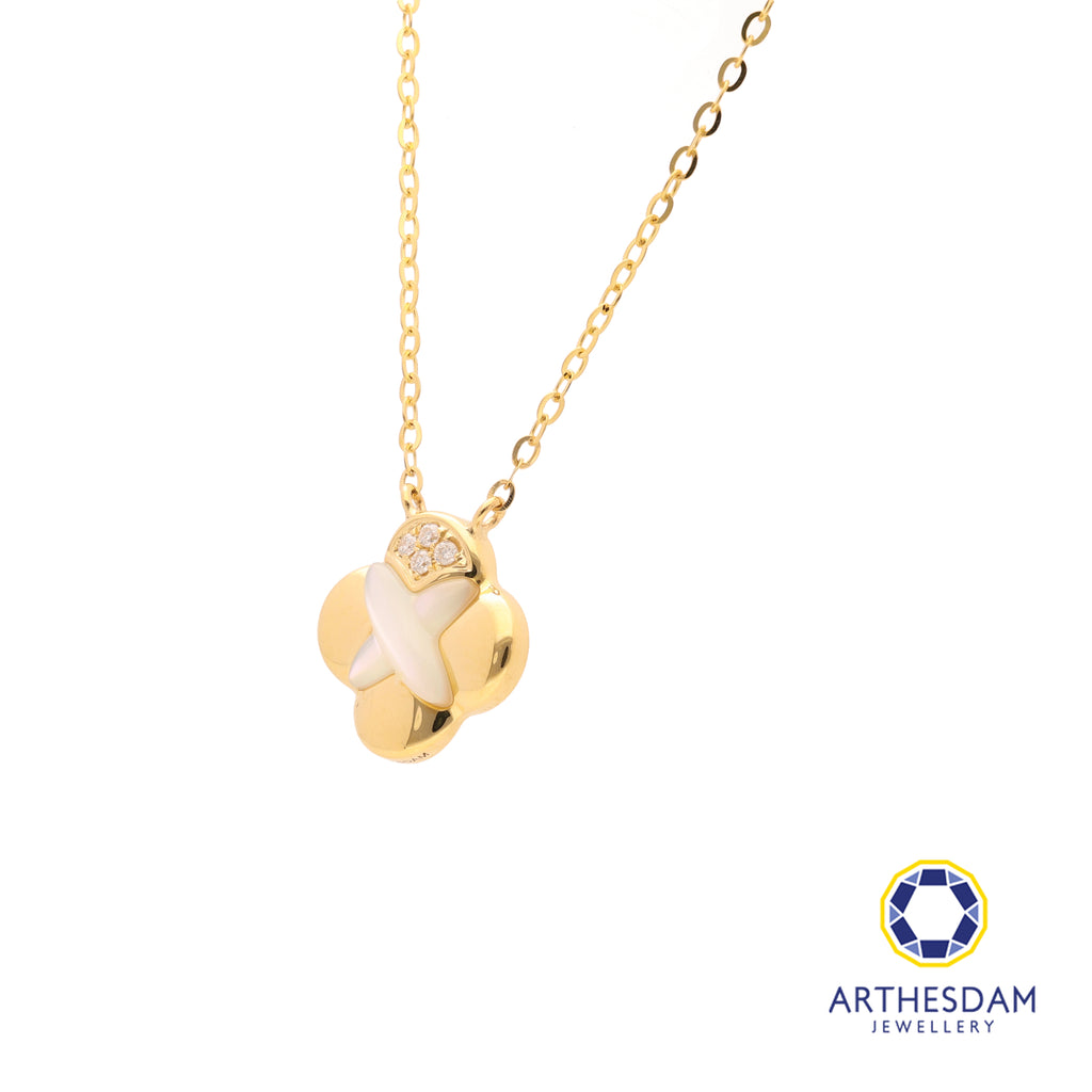 Arthesdam Jewellery 18K Gold Mother-of-pearl Clover 0.02CT Diamond Necklace
