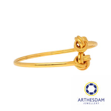 Load image into Gallery viewer, Arthesdam Jewellery 916 Gold Faceted Knot of Love Bangle
