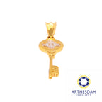 Arthesdam Jewellery 916 Gold Two-Toned Clover Key Pendant