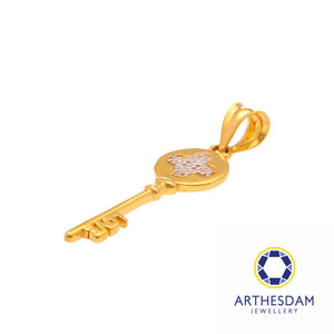 Arthesdam Jewellery 916 Gold Two-Toned Clover Key Pendant