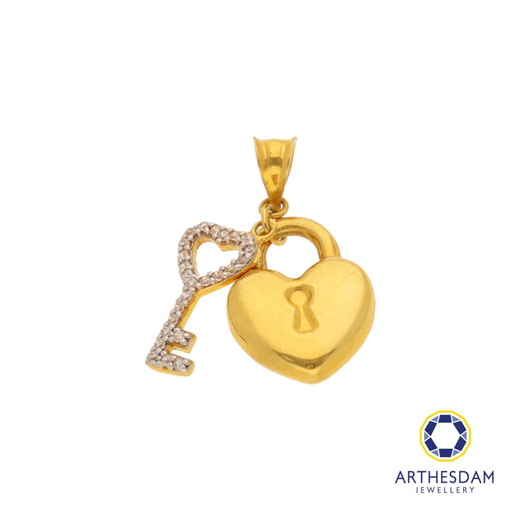 Arthesdam Jewellery 916 Gold Heart Lock with Spakling Key Pendant