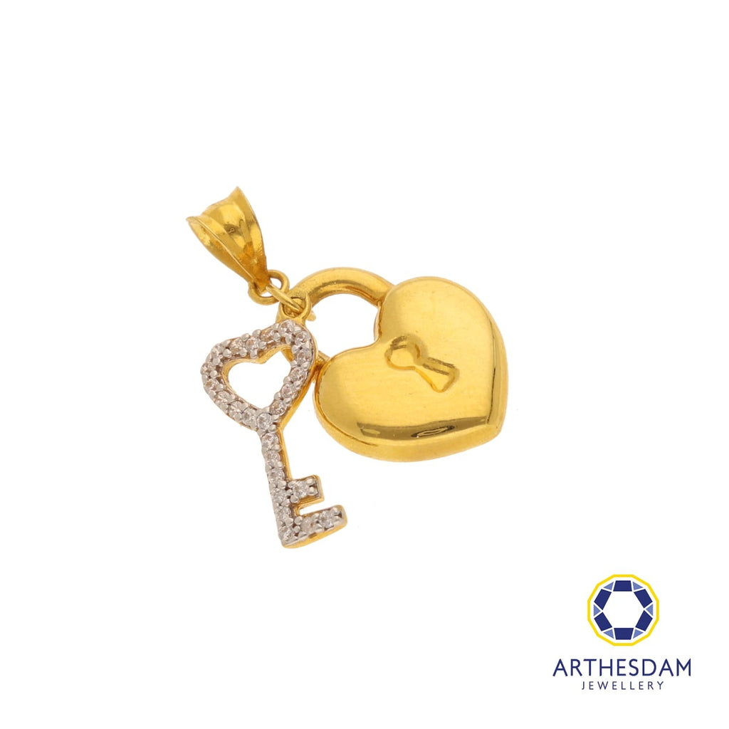 Arthesdam Jewellery 916 Gold Heart Lock with Spakling Key Pendant
