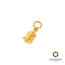 Load image into Gallery viewer, Arthesdam Jewellery 916 Gold Mini Fortune Cat 招财进宝 Charm
