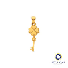 Load image into Gallery viewer, Arthesdam Jewellery 916 Gold Clover Key Pendant
