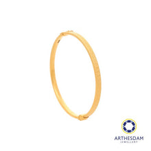Load image into Gallery viewer, Arthesdam Jewellery 916 Gold Lucky Coin Dotted Round Bangle
