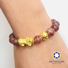 Load image into Gallery viewer, Arthesdam Jewellery 999 Gold Prosperity Pixiu Beaded Strawberry Quartz Bracelet
