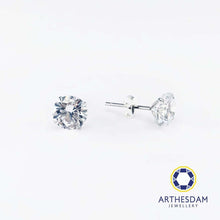 Load image into Gallery viewer, Arthesdam Jewellery 925 Silver Solitaire Earrings
