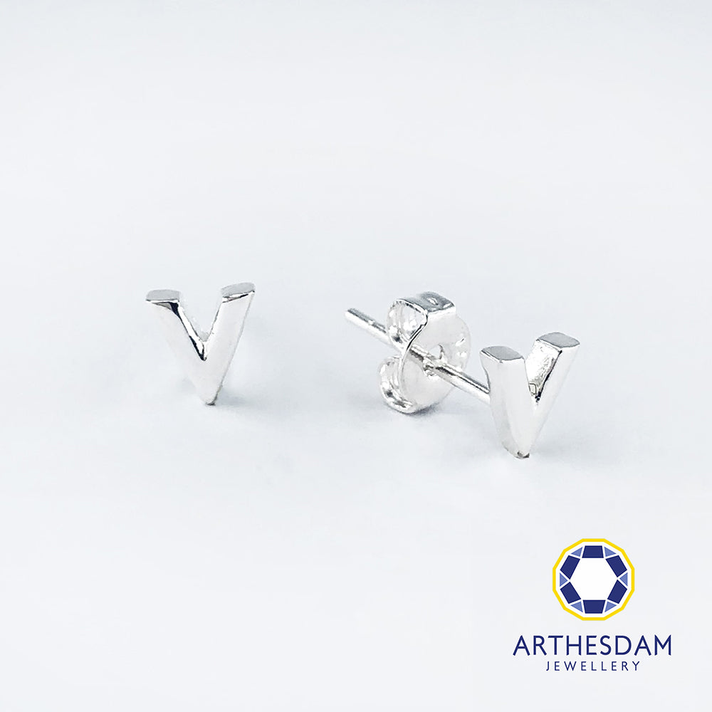 Arthesdam Jewellery 925 Silver V Earrings